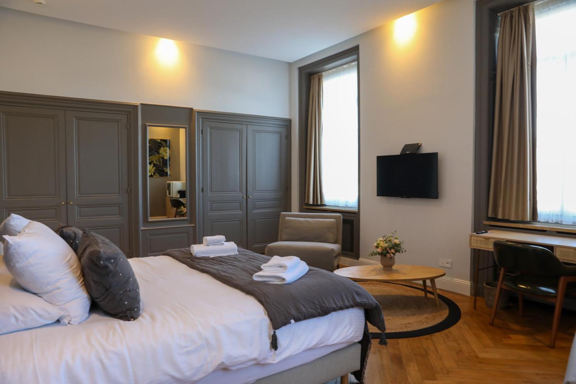 Sequoias Golf & Ressort Hotel Ruy-Montceau Ngoại thất bức ảnh