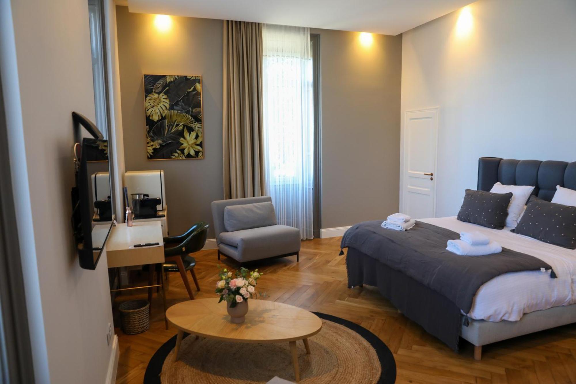 Sequoias Golf & Ressort Hotel Ruy-Montceau Ngoại thất bức ảnh