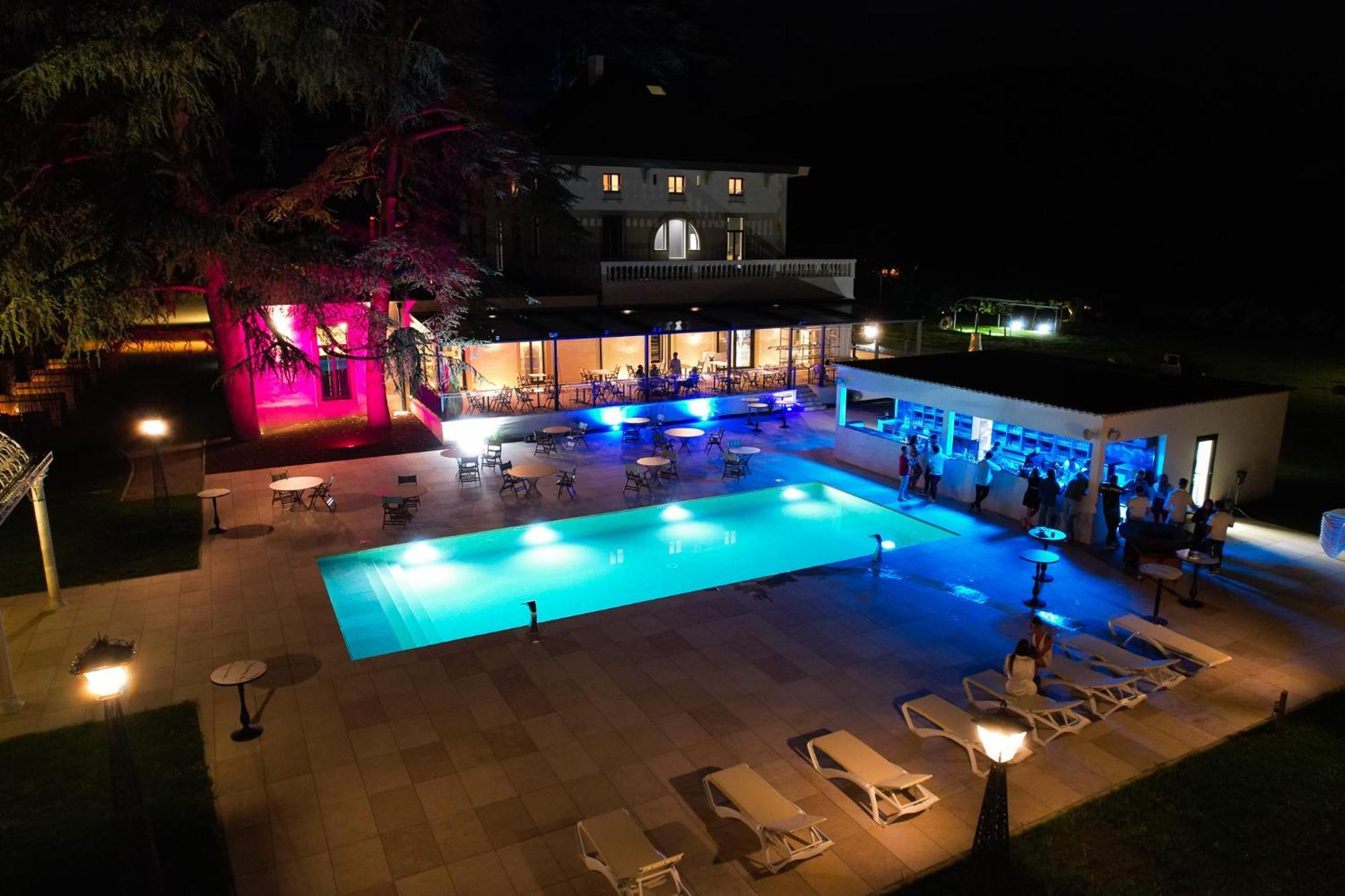 Sequoias Golf & Ressort Hotel Ruy-Montceau Ngoại thất bức ảnh